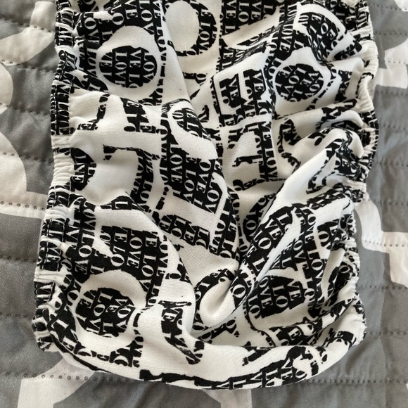 Love 2 piece set - Picture 12 of 12